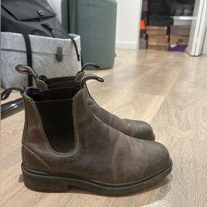 Blundstone chisel toe